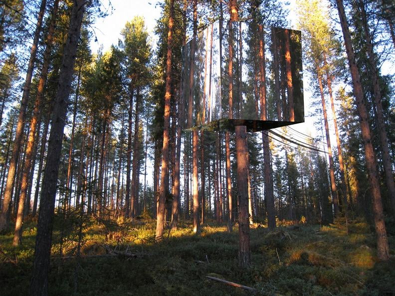 Mirrorcube: Sweden&rsquo;s Invisible Treehotel Room